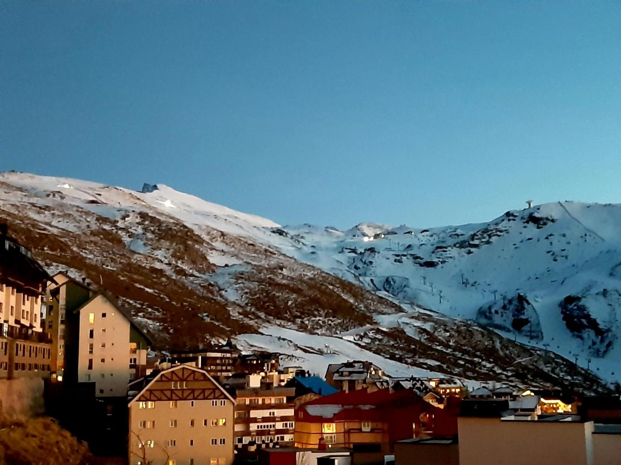 Estudio Snowport Sierra Nevada Buitenkant foto